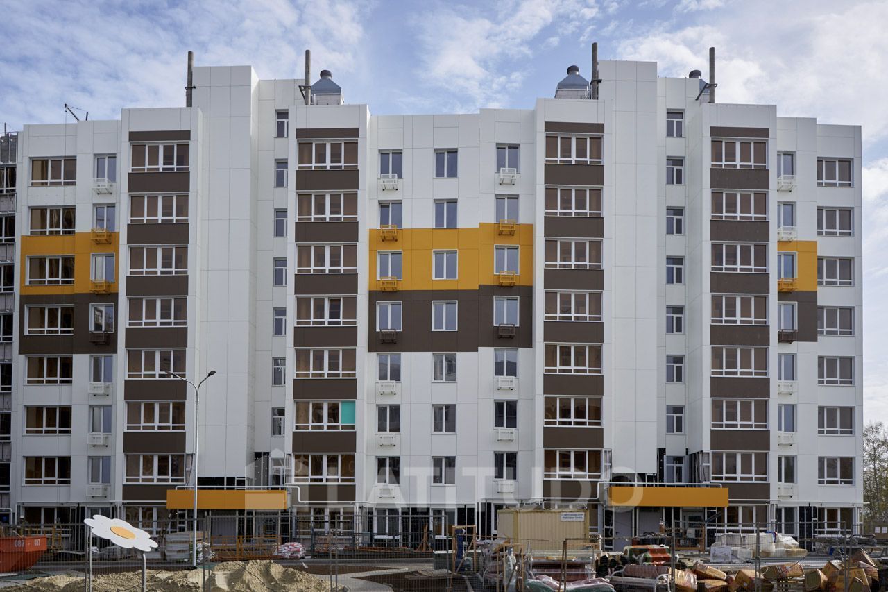 Фасад из фиброцементных плит ЛТМ для многоквартирных жилых домов